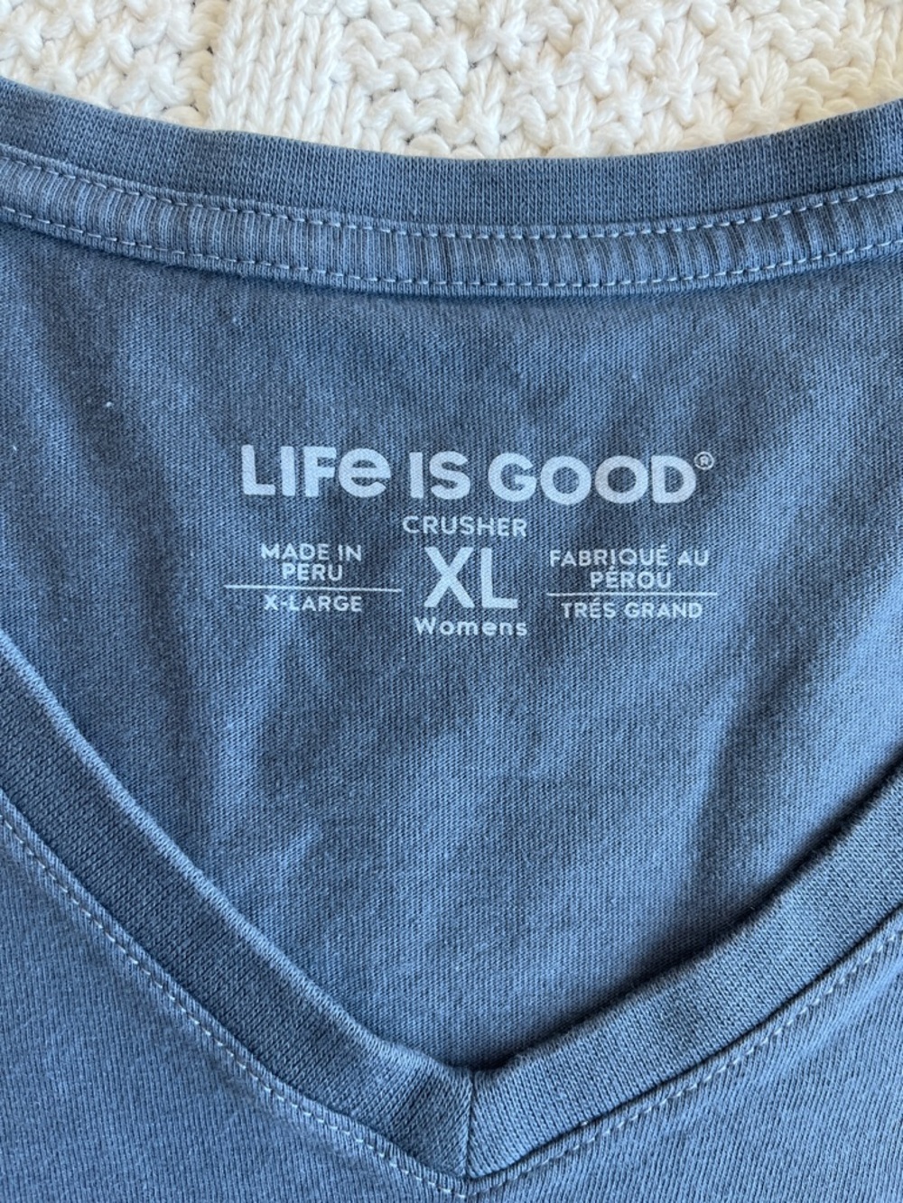 Life is Good Mama Bear Silhouette Short Sleeve Crusher Vee in Darkest Blue Sz XL - Picture 3 of 11